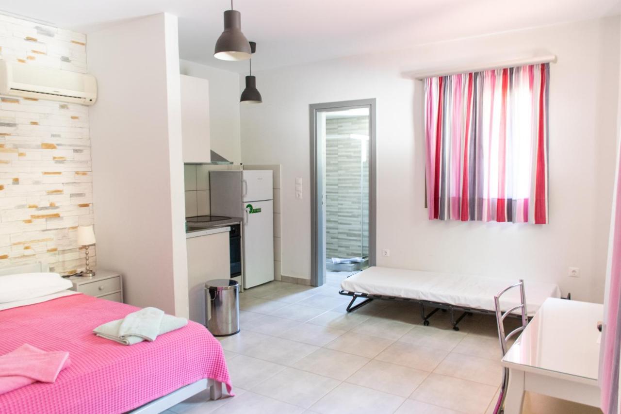 Holiday Rooms Otzias Экстерьер фото