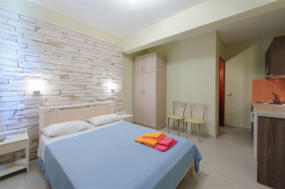 Holiday Rooms Otzias Экстерьер фото