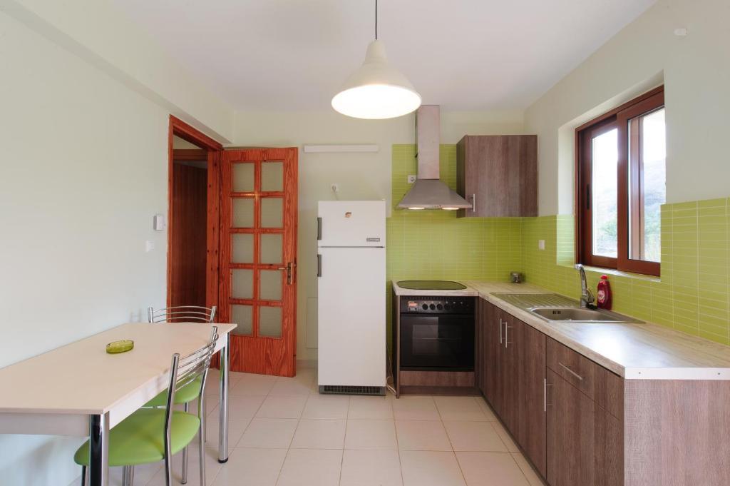 Holiday Rooms Otzias Экстерьер фото