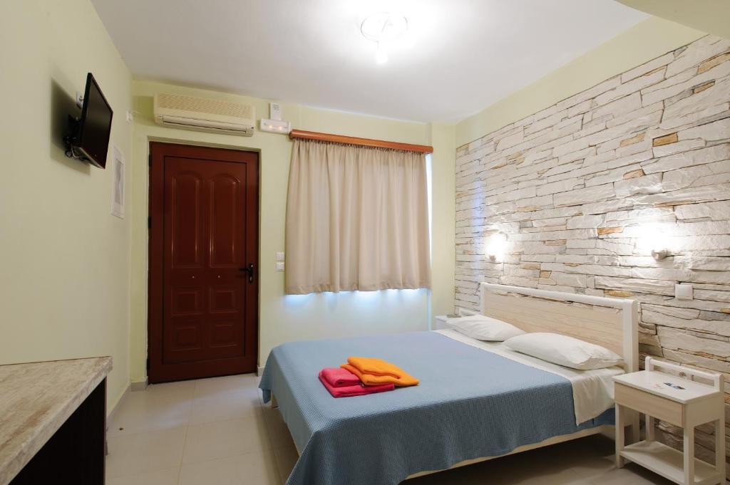 Holiday Rooms Otzias Экстерьер фото
